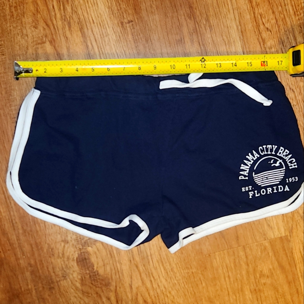 70s style short shorts beach